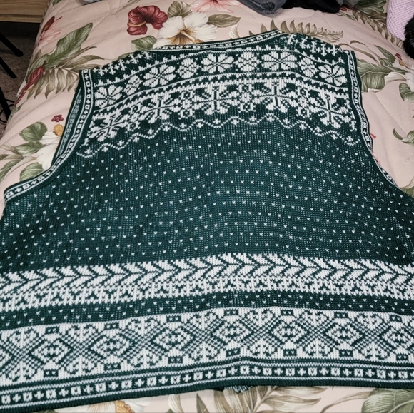 #056 JK America- Women's Knit Sweater Vest- Assorted Colors - Sz. 18W-20W - Picture 3 of 11